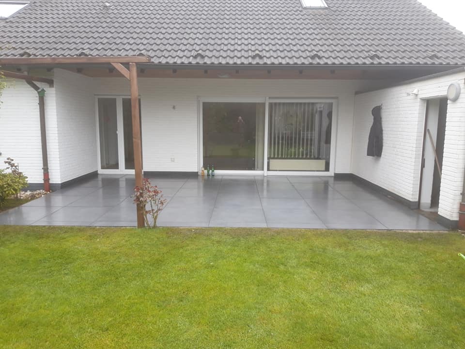 Feinsteinzeug Terrasse